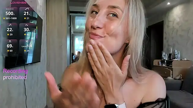 lady_Nati webcam