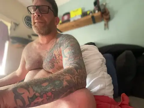 Tattooednakedguy webcam