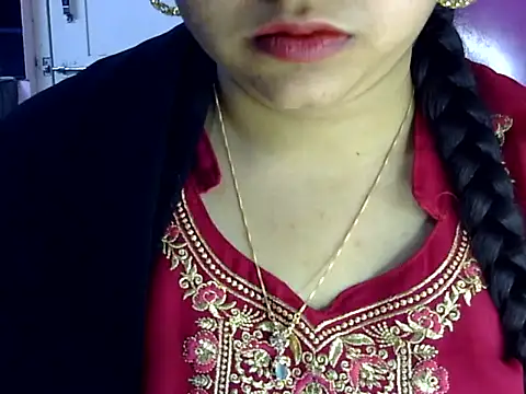 Cute_Aliyaa webcam