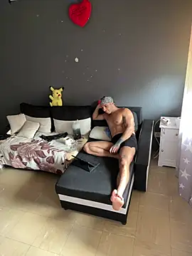 Mohdollmen live cam on StripChat