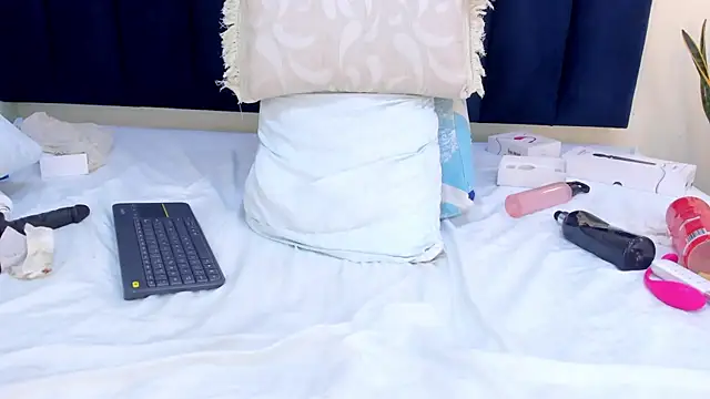 mayaevansmg webcam