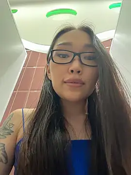 trytomakememoam webcam