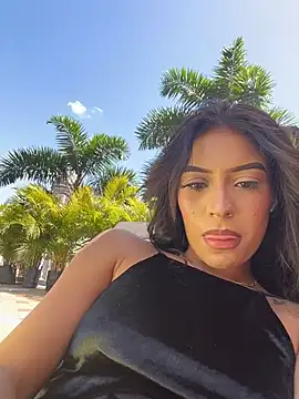 MystiqueXXX webcam