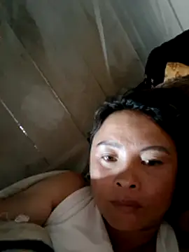 xuxulovezz webcam