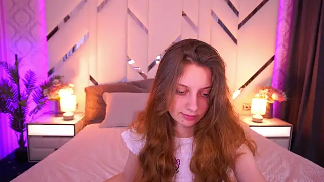 CuteeFoxy webcam