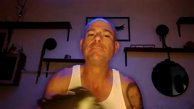 MISTERANDDEMI webcam