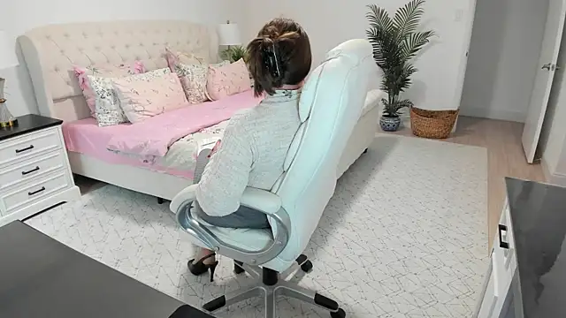 Vika73 webcam