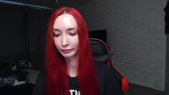 Roxy_Silver webcam