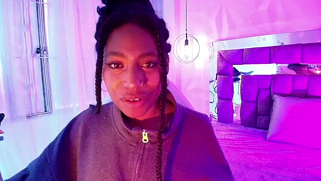 Queen_perla_ webcam