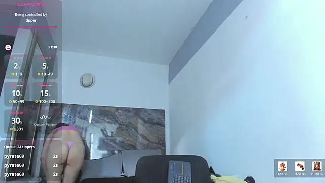Agatha_Pleasure webcam