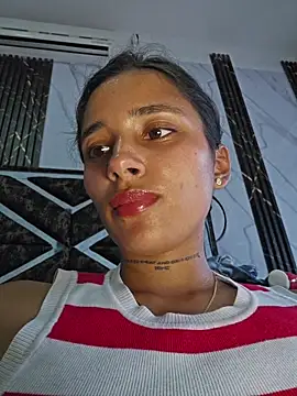 Lorena_Mcfly webcam