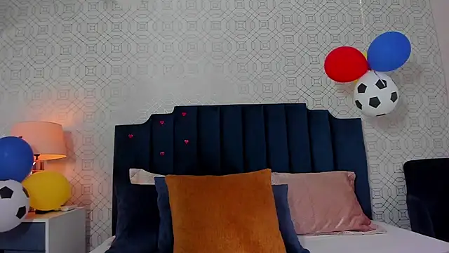 ashleythompson2025 webcam