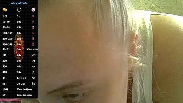 CurvyWild_Lady30 webcam