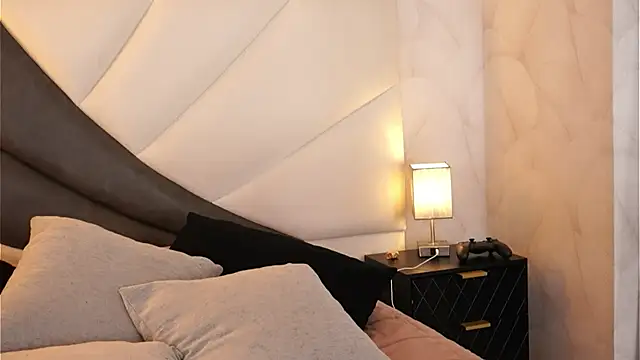 NicoleeNash webcam
