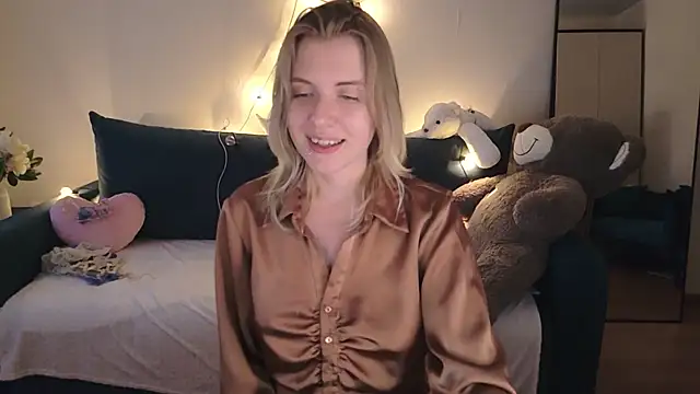Viki_Charm webcam