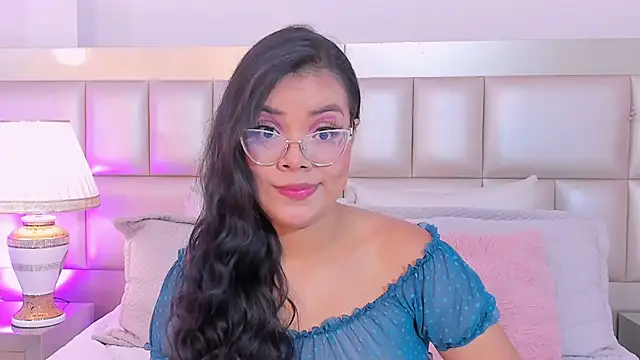 AliceLavenders webcam