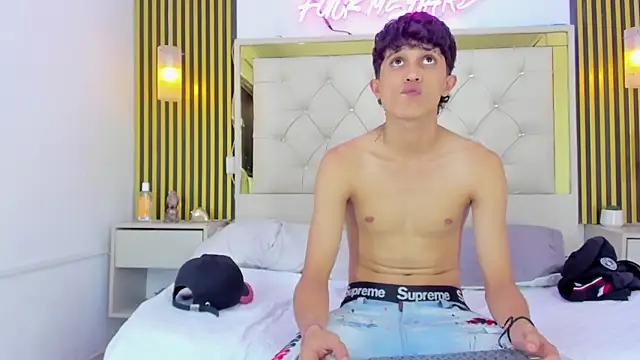 Jay_Secret1 webcam