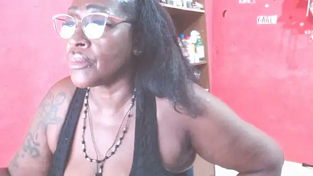 loretybig - Loretybig's free webcam - UK Sex Cams
