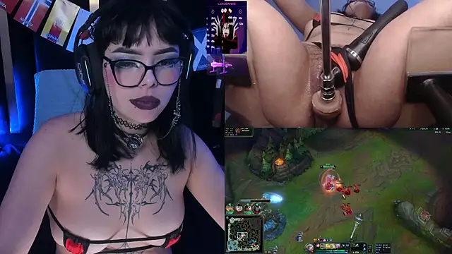 Nyveth live cam on StripChat