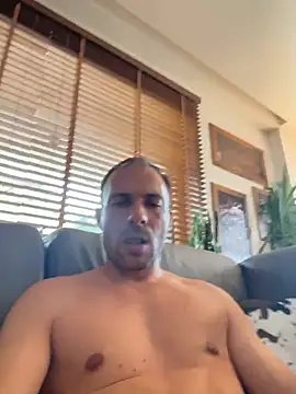 Adventurehotman webcam