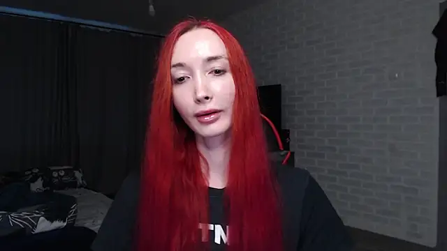 Roxy_Silver webcam