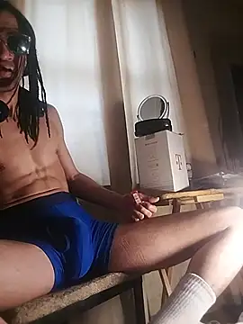 bigdickbulge28 webcam