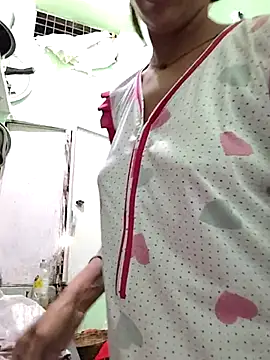 Sexy-Kajal2 webcam