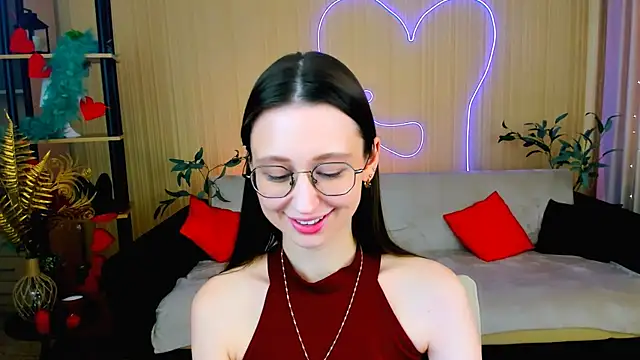 YourLovellyStory webcam