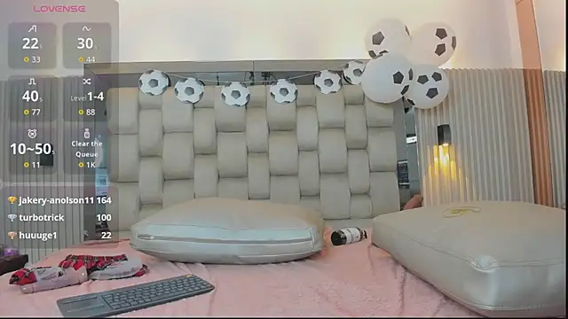 noah_pariss webcam