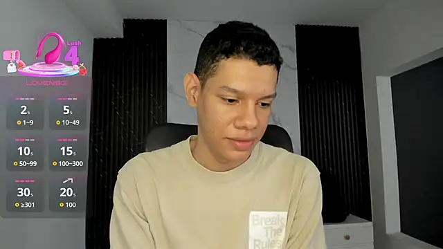milo_cruz_ webcam