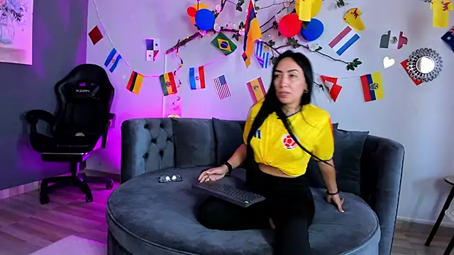 Mia_Davis__ webcam