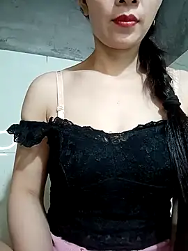 Vyvvyy69 webcam