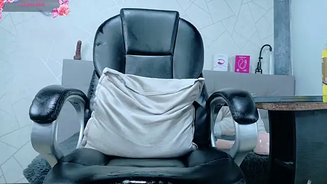 Milo_Thompson webcam