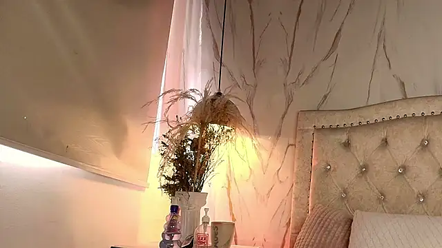AnnyRosse_699 webcam