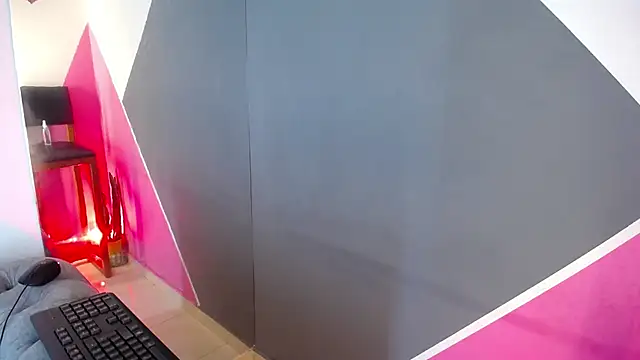 Kristen_Hall_ webcam
