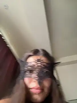 Mia_Cannon live cam on StripChat
