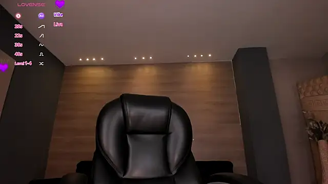 MaryLewis_ webcam