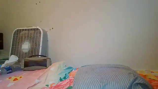 starlight1983 live cam on StripChat