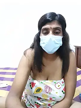 Amisha-35 webcam