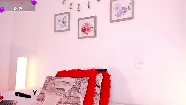 mely_rosse_ webcam