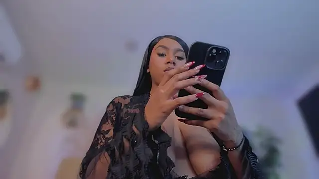 YariRose webcam