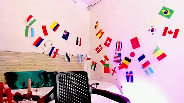 lilahSweet webcam