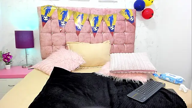 KatalinaLaurent webcam
