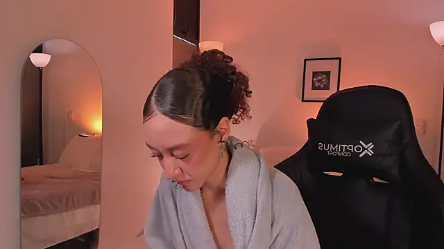 ChloeMoreti webcam