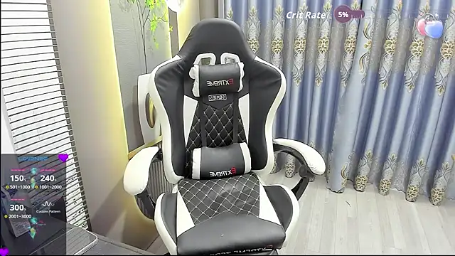 Naughty___asian webcam