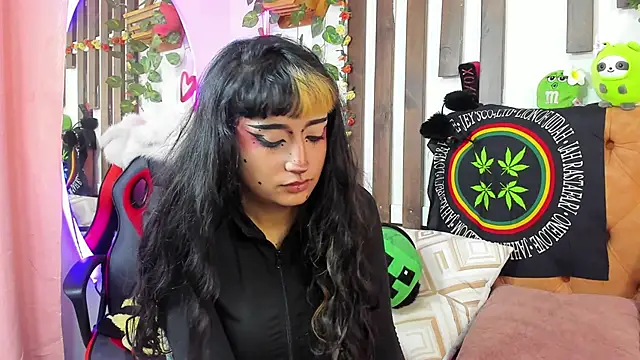 MeowMota_ live cam on StripChat