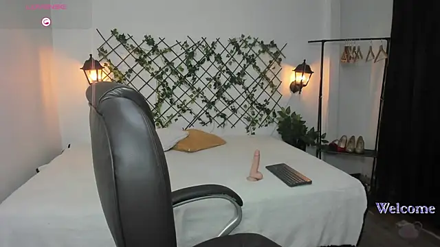 issa__nassar webcam