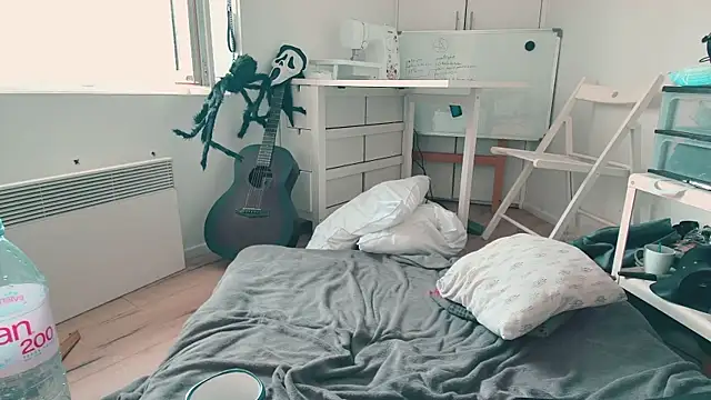 CeriseLapine webcam