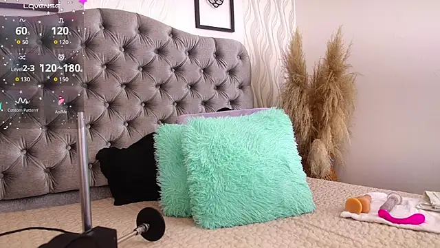 katt_eyes__ webcam