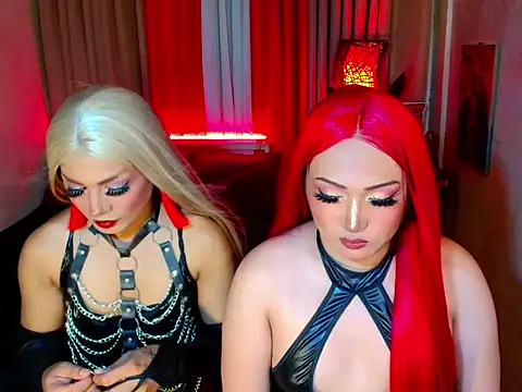 Phenomenal_Shemale webcam